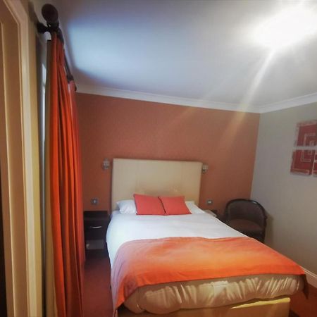 Kings Hotel Stokenchurch Εξωτερικό φωτογραφία