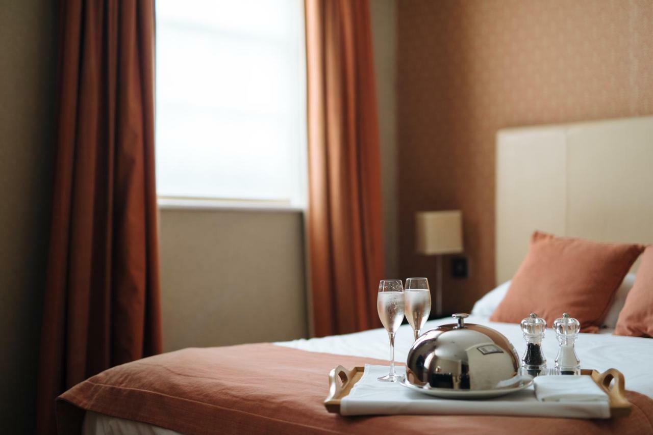 Kings Hotel Stokenchurch Εξωτερικό φωτογραφία