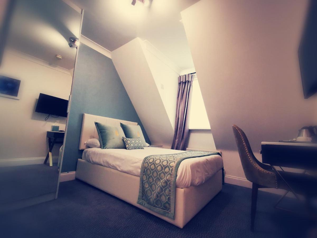 Kings Hotel Stokenchurch Εξωτερικό φωτογραφία